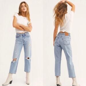 Levi’s 501 Wedgie Jeans Light Wash Distressed Size 29 High Rise